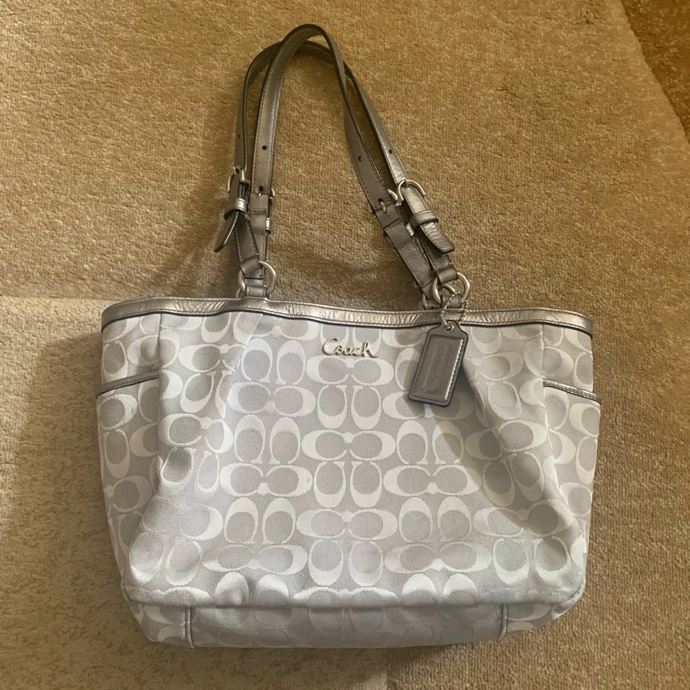 Coach handbag